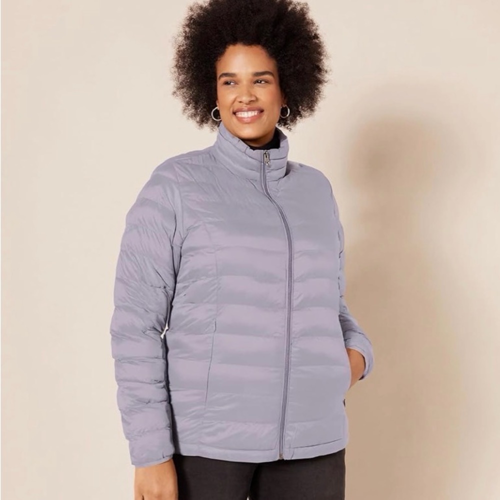 Amazon Essentials women’s light water resistant dusty grape puffer jacket XL